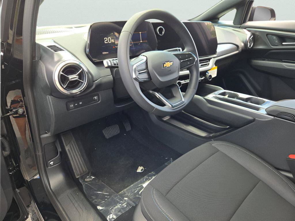 New 2026 Chevrolet Equinox EV LT FWD image 24