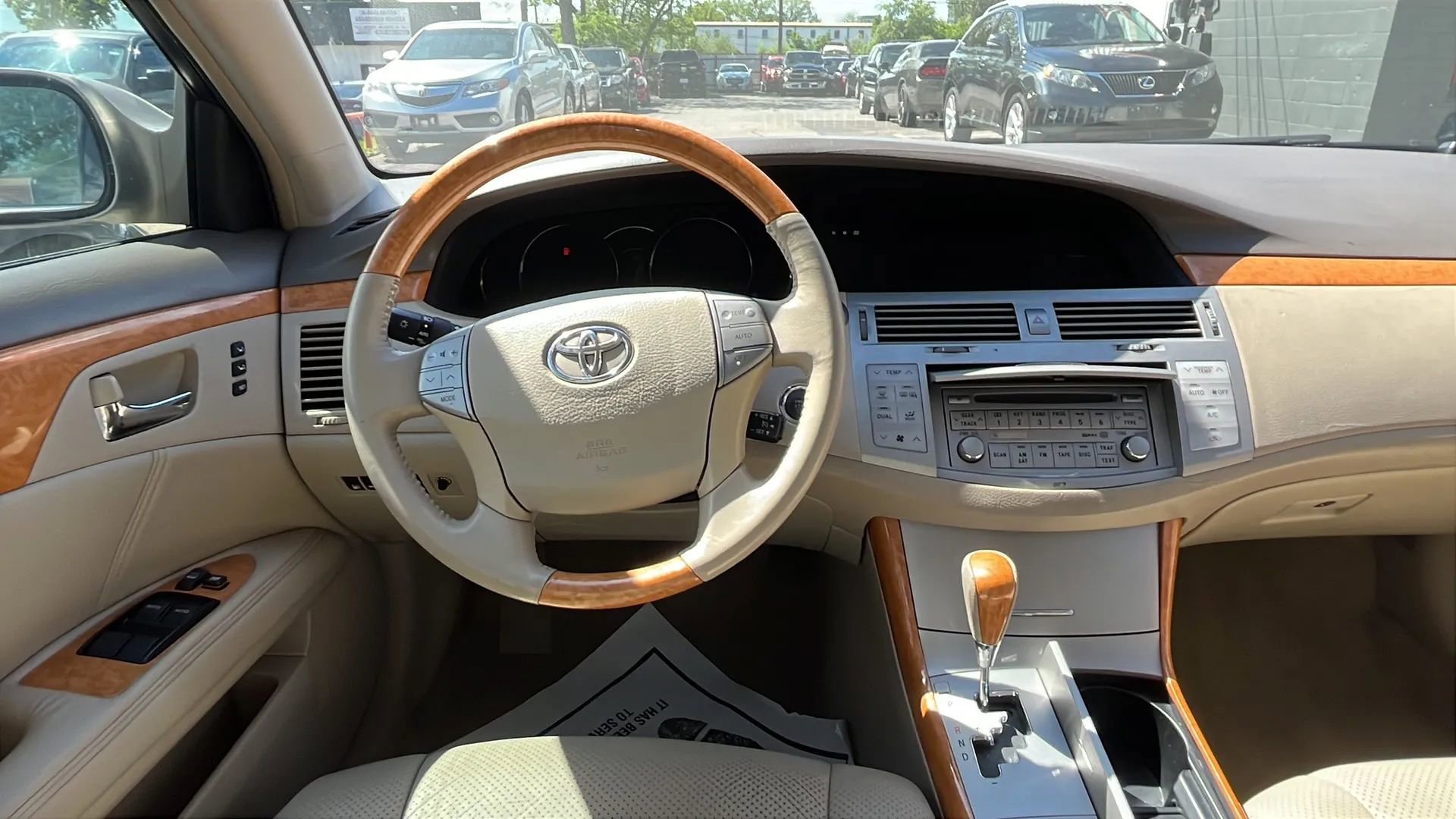 Used 2005 Toyota Avalon Limited image 13