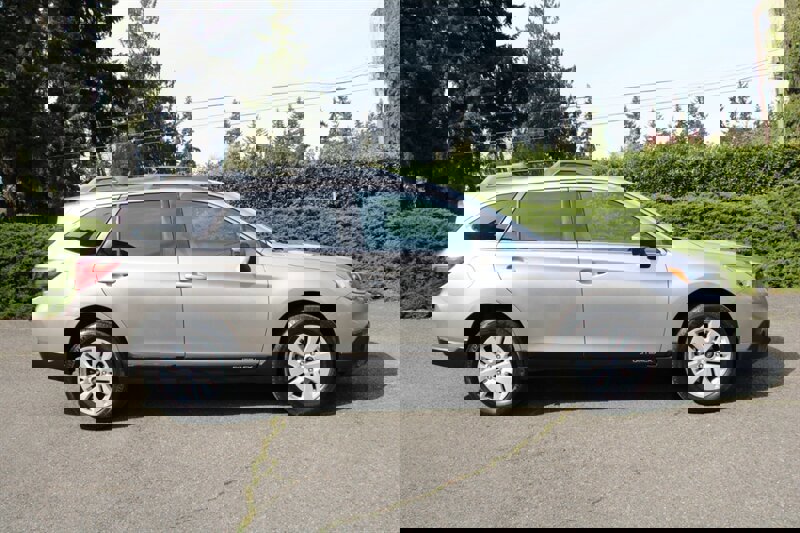 Used 2015 Subaru Outback 2.5i Premium image 12