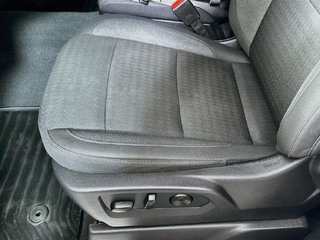 Used 2025 Chevrolet Silverado 2500 LT w/ Convenience Package AWD/4WD image 25