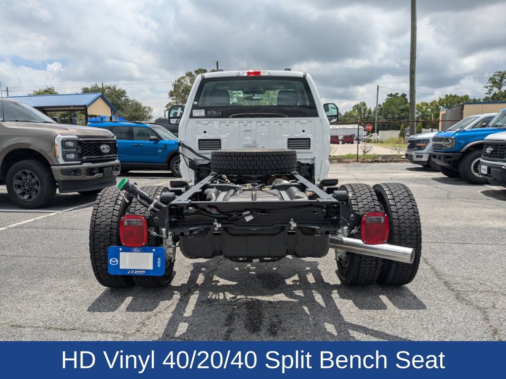 Used 2025 Ford F550 4x4 Regular Cab Super Duty image 5