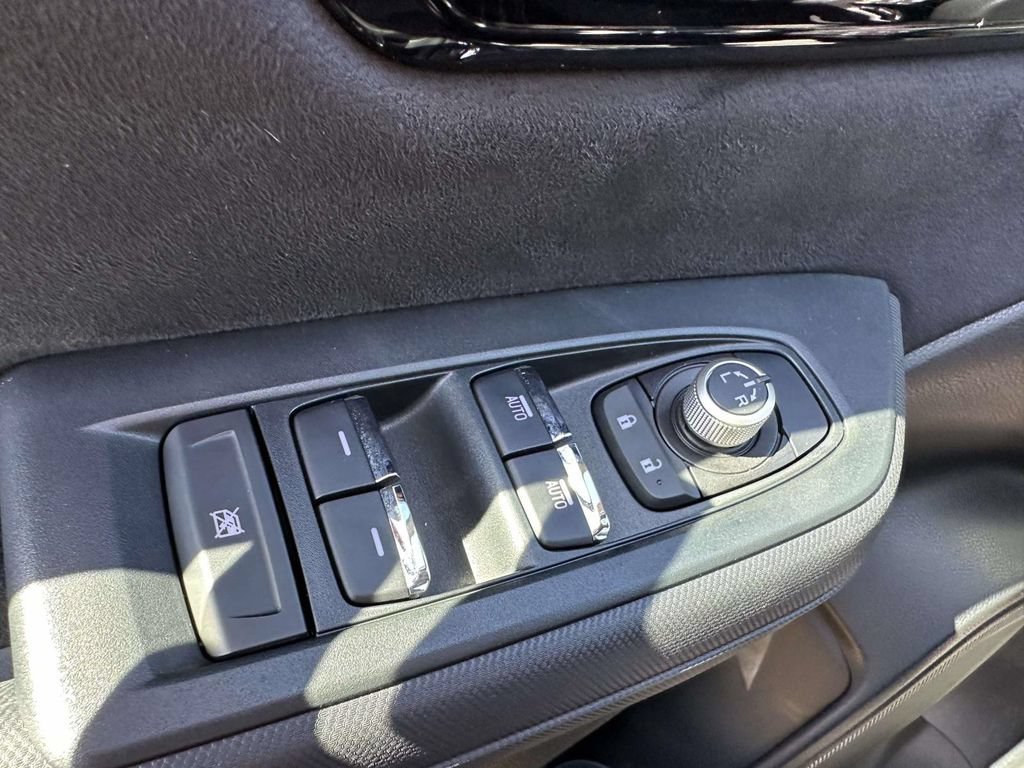 Certified 2025 Subaru Forester Touring AWD/4WD image 34