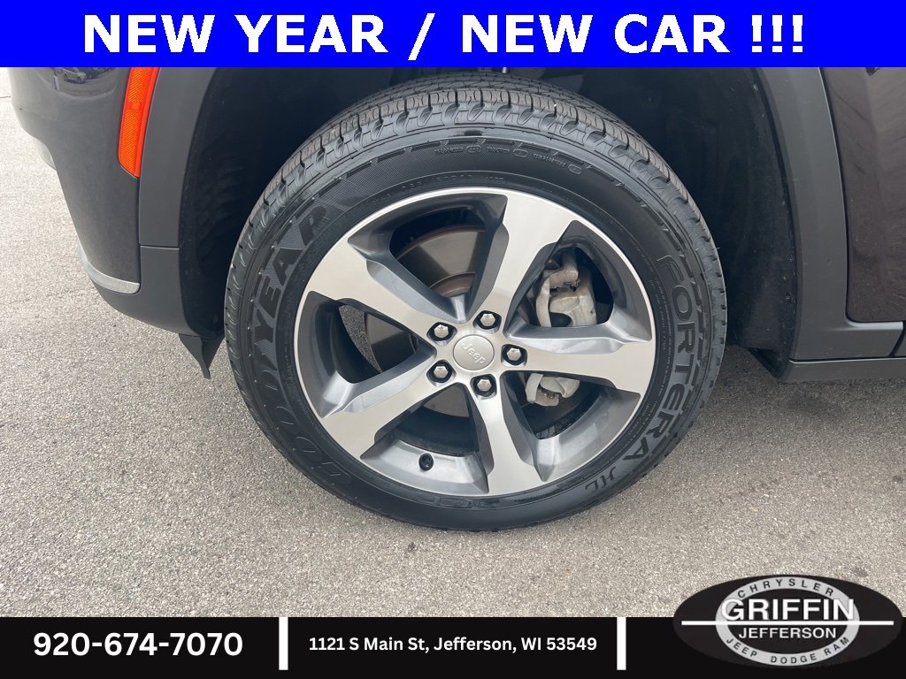 Used 2023 Jeep Grand Cherokee L Limited w/ Trailer Tow Group (B) image 7