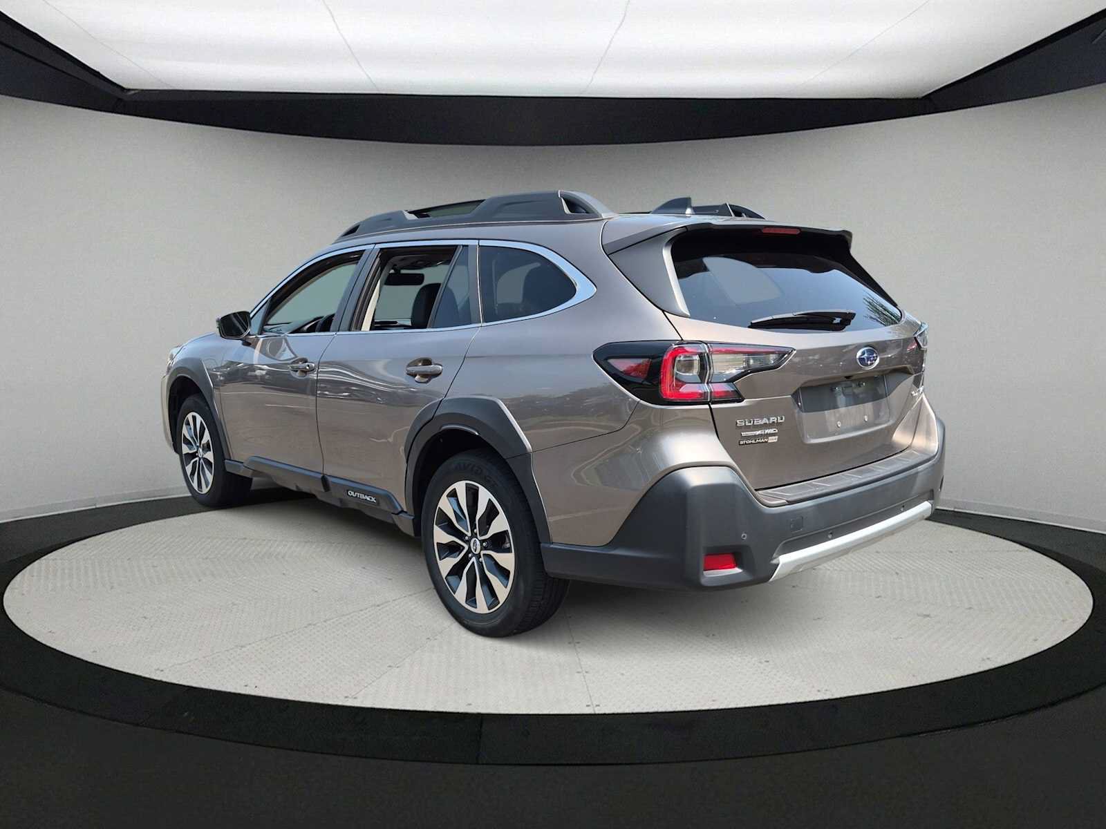 Certified 2024 Subaru Outback Limited AWD/4WD image 6