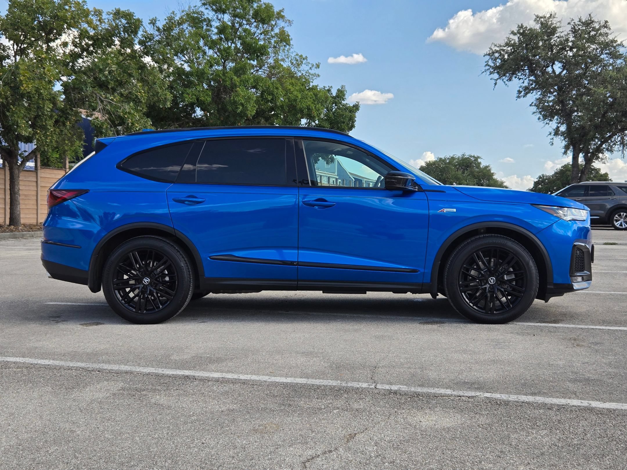 Certified 2026 Acura MDX A-Spec w/ Advance Package AWD/4WD image 2