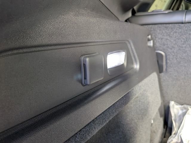 New 2026 Cadillac Lyriq Luxury image 11