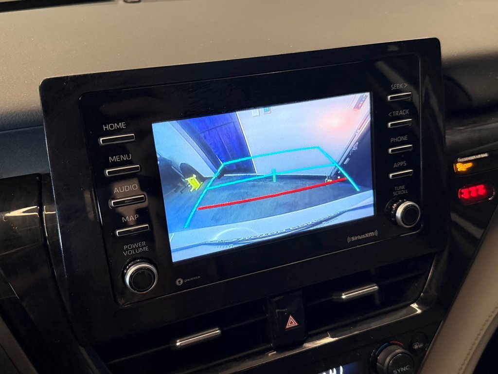 Used 2022 Toyota Camry SE image 14