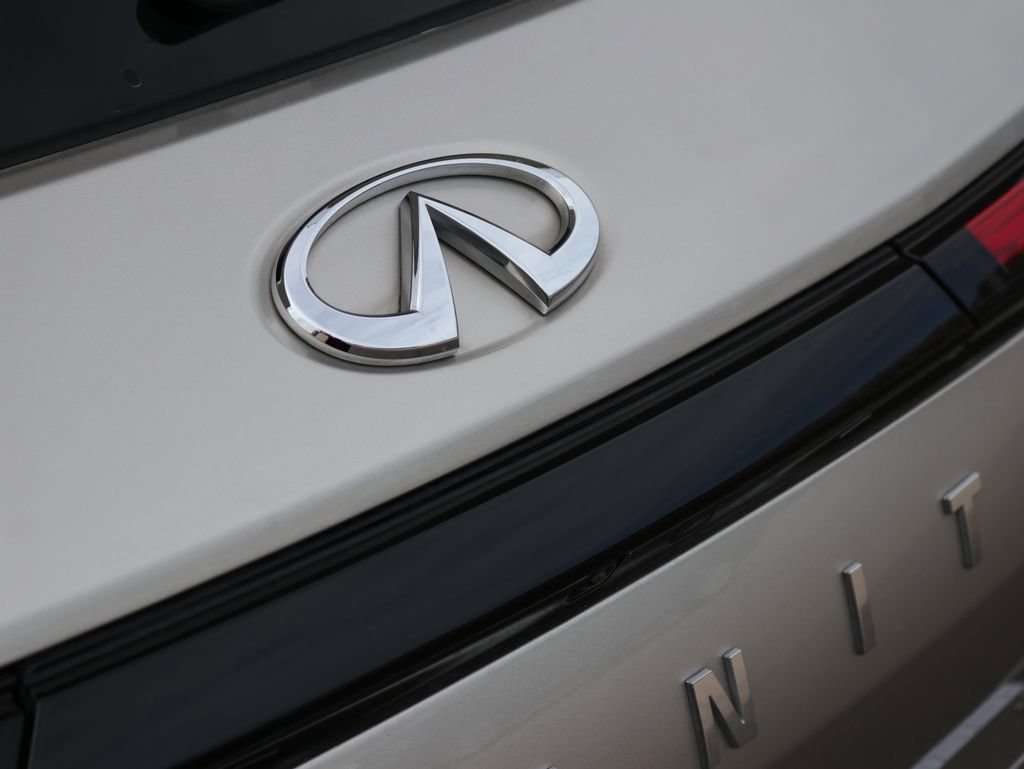 Certified 2023 INFINITI QX60 Luxe w/ Cargo Package AWD/4WD image 37