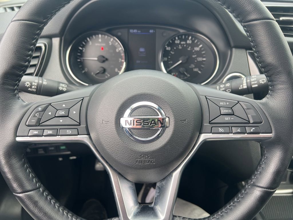 Used 2020 Nissan Rogue Sport SV w/ All-Weather Package image 60