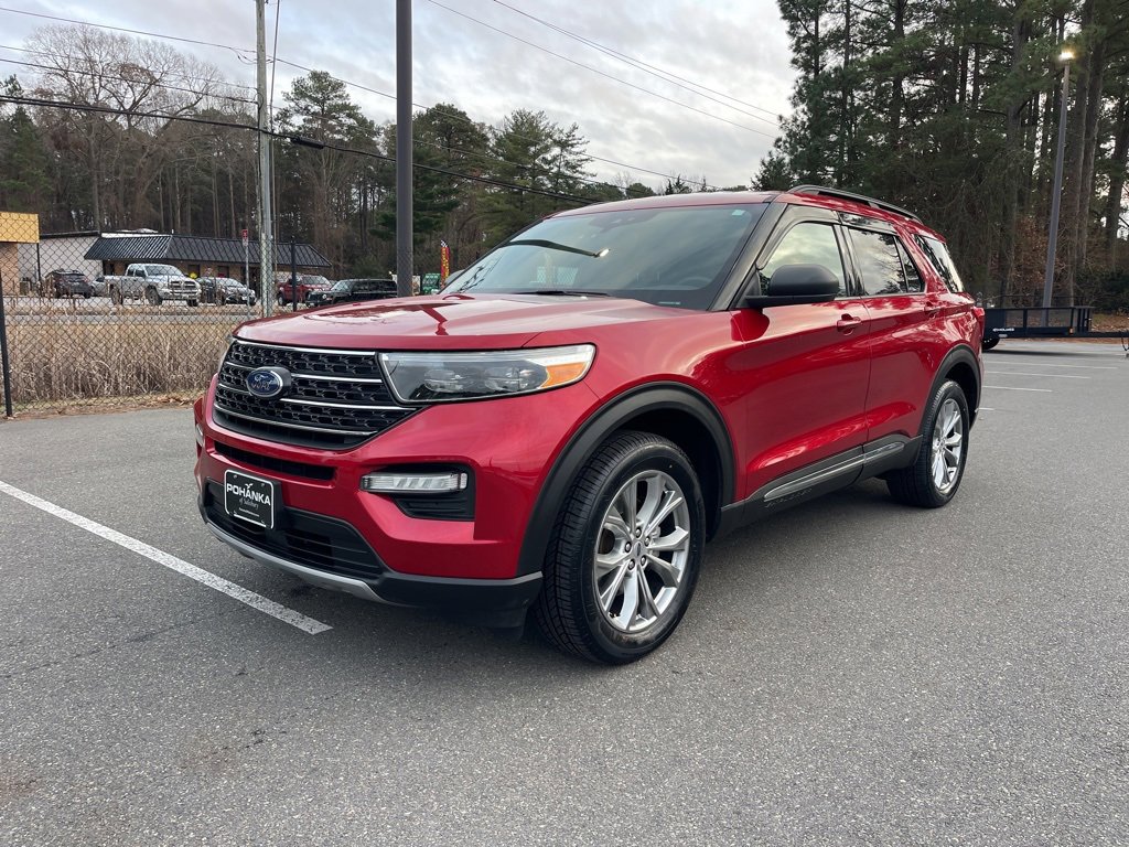 Used 2020 Ford Explorer XLT w/ Equipment Group 202A image 2