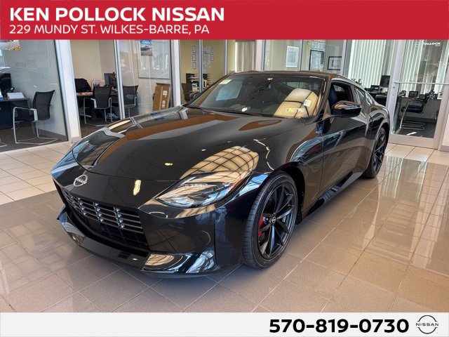 New 2025 Nissan Z Performance w/ Floor Mat Package