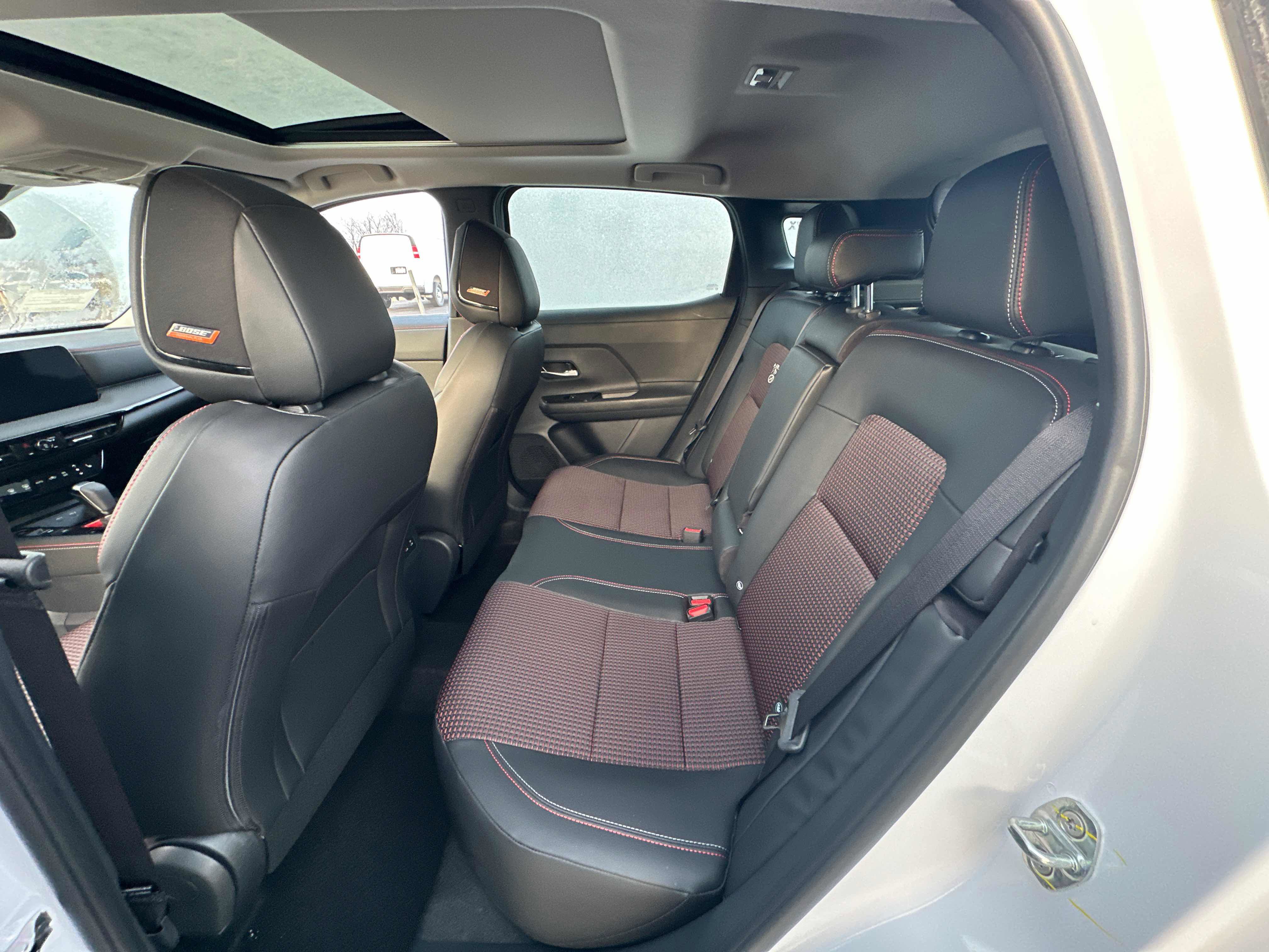 New 2026 Nissan Kicks SR w/ SR Premium Package image 27