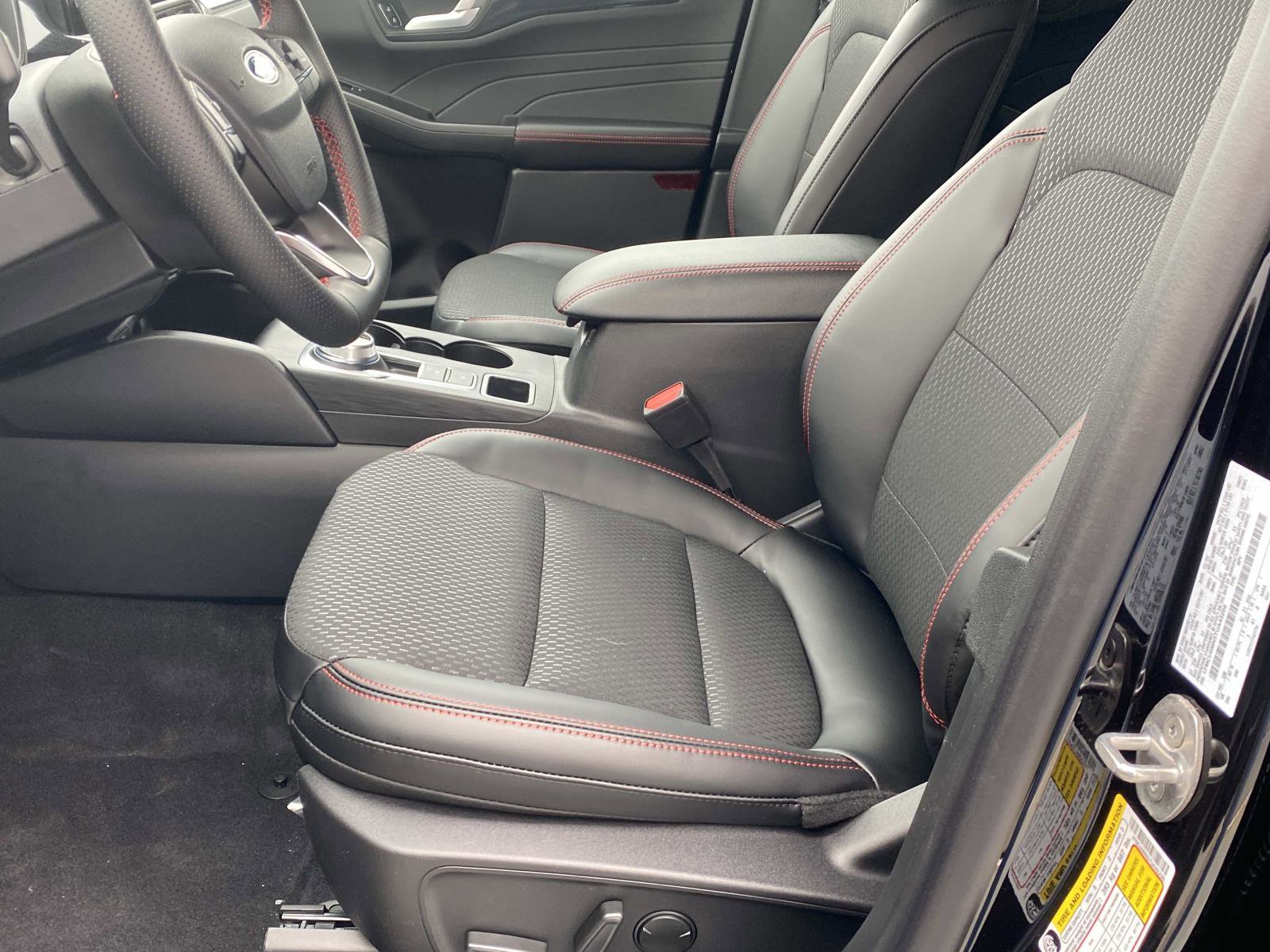New 2026 Ford Escape ST-Line w/ Tech Pack #1 image 15