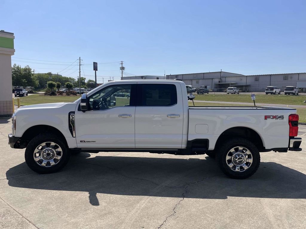 Used 2025 Ford F350 Lariat w/ Lariat Ultimate Package AWD/4WD image 6