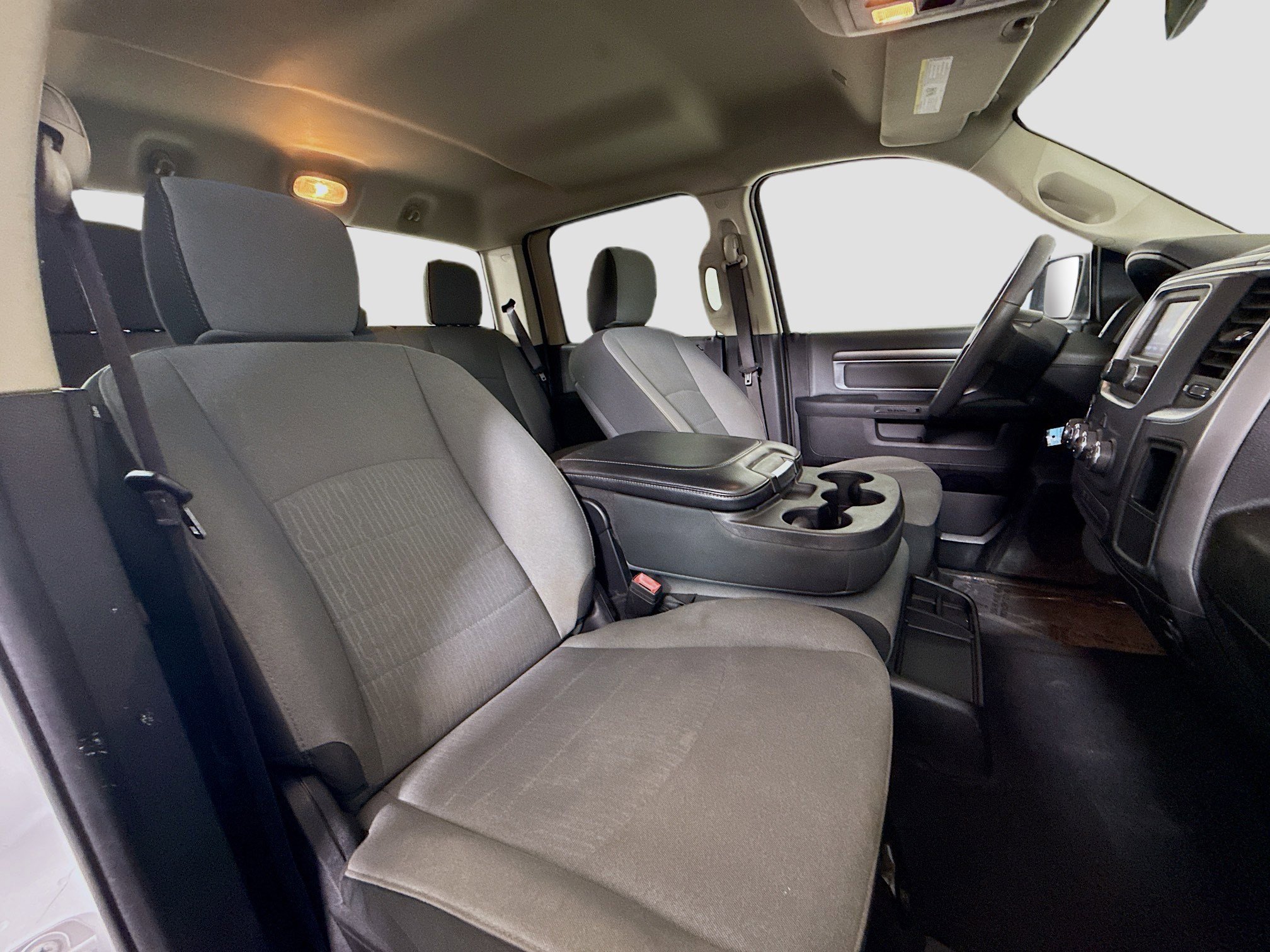 Used 2021 RAM 1500 Classic SLT image 28