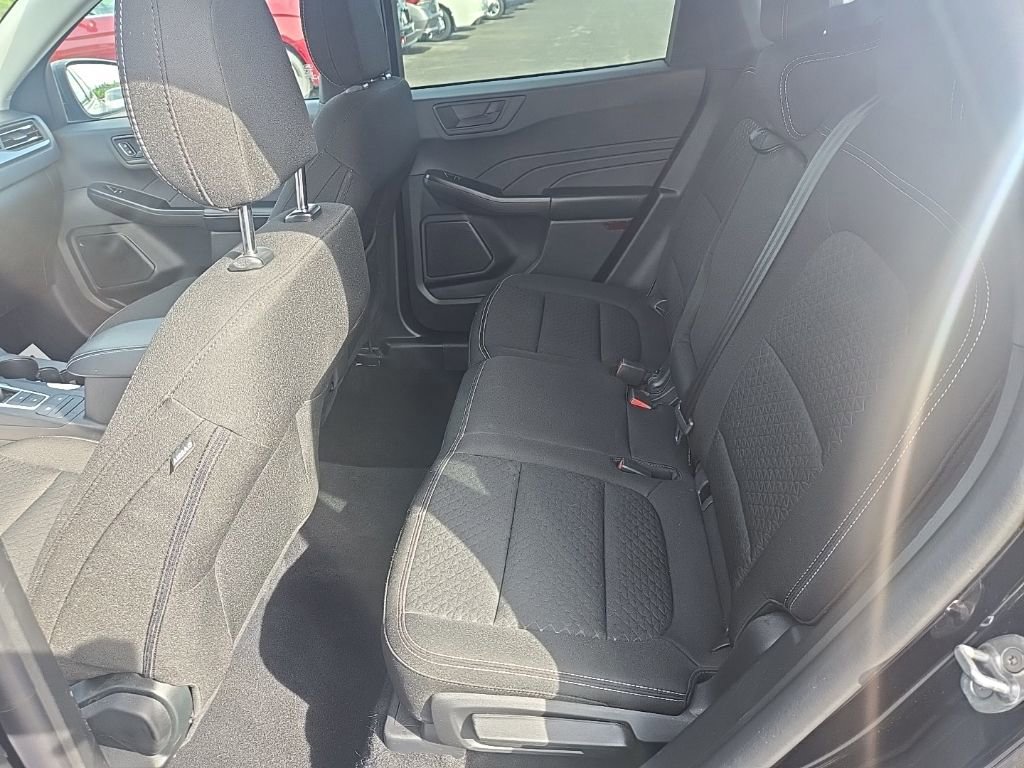 Used 2025 Ford Escape Active AWD/4WD image 12