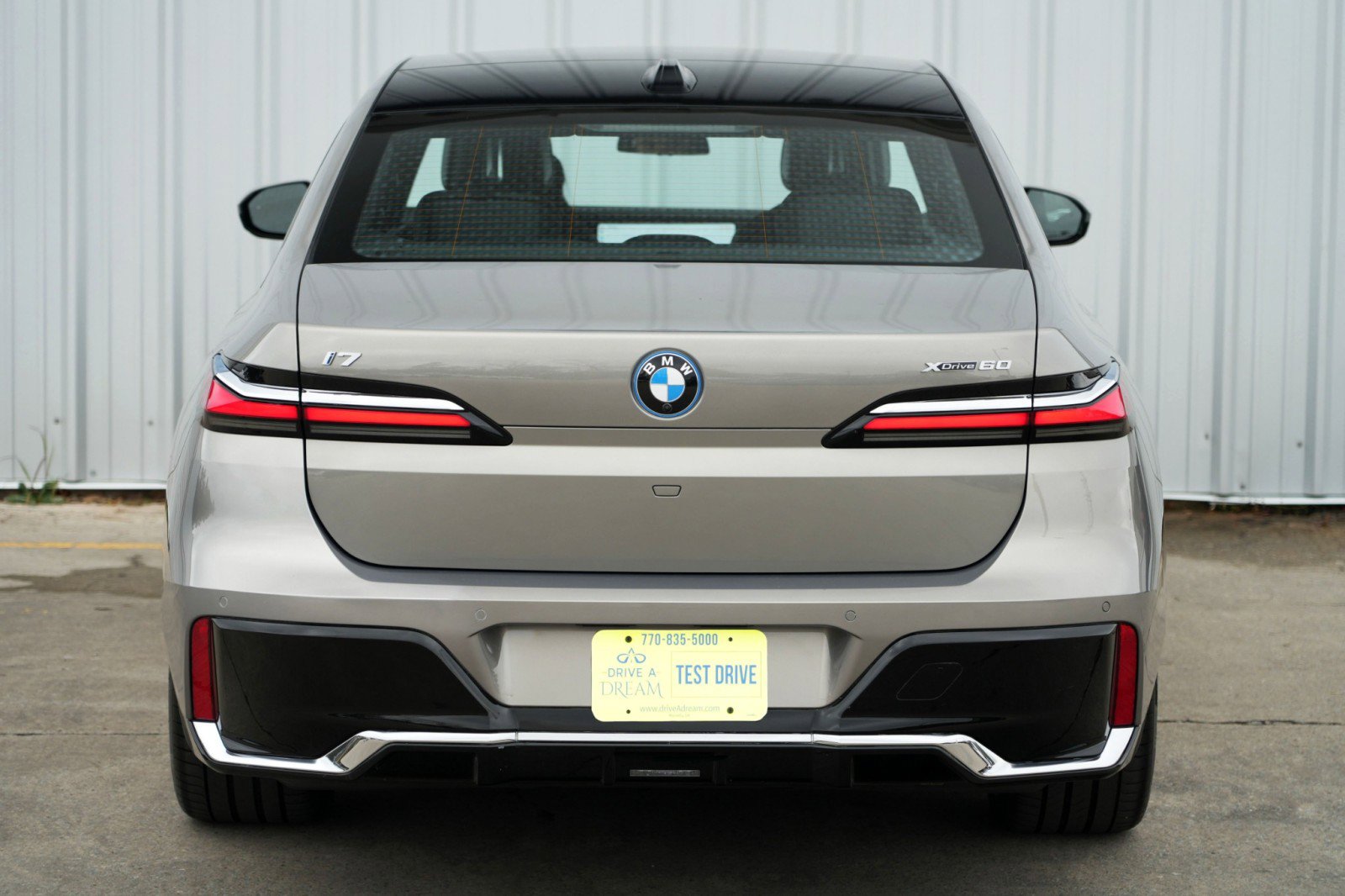 Used 2023 BMW i7 xDrive60 image 59