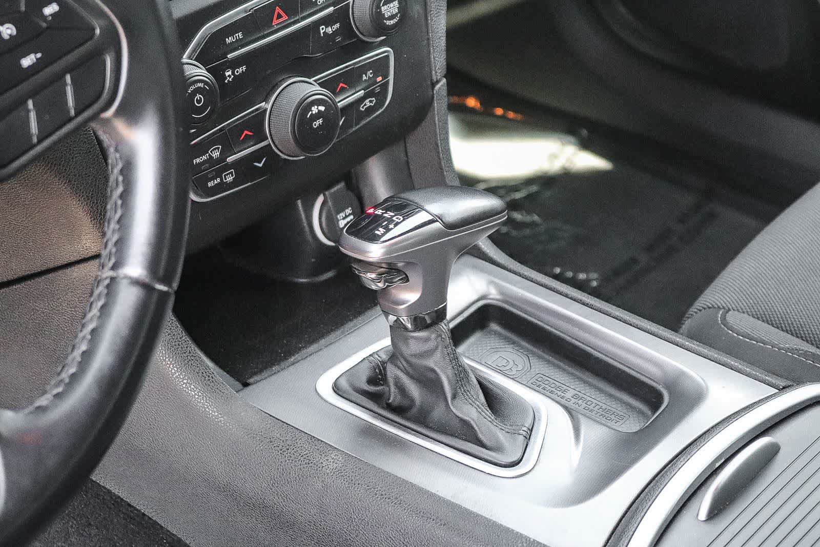 Used 2022 Dodge Charger SXT RWD image 17