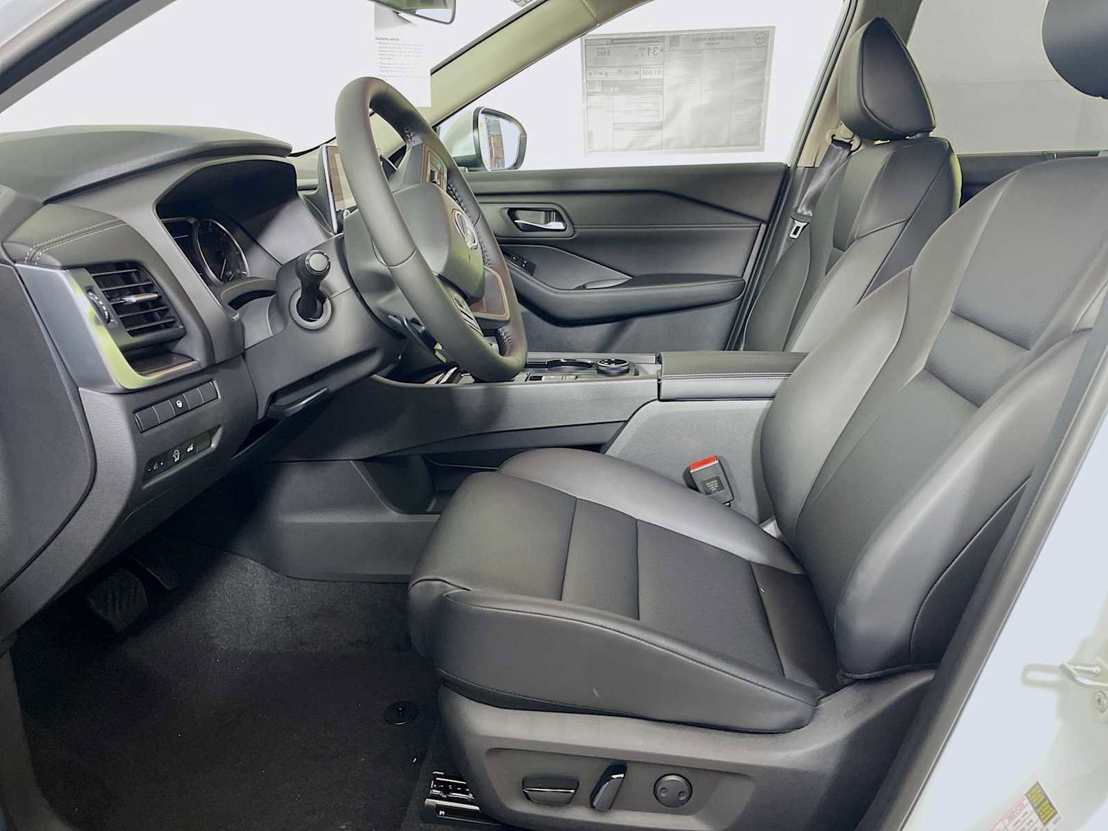 New 2026 Nissan Rogue SV image 4