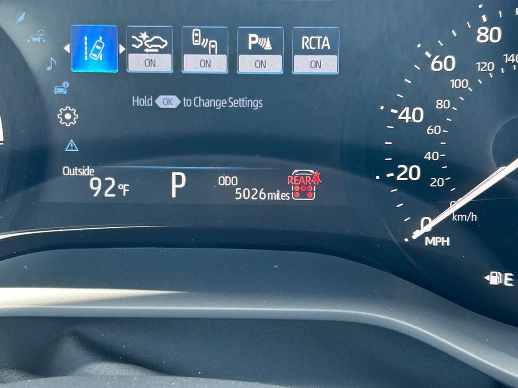 Used 2026 Toyota Sienna XLE FWD image 38
