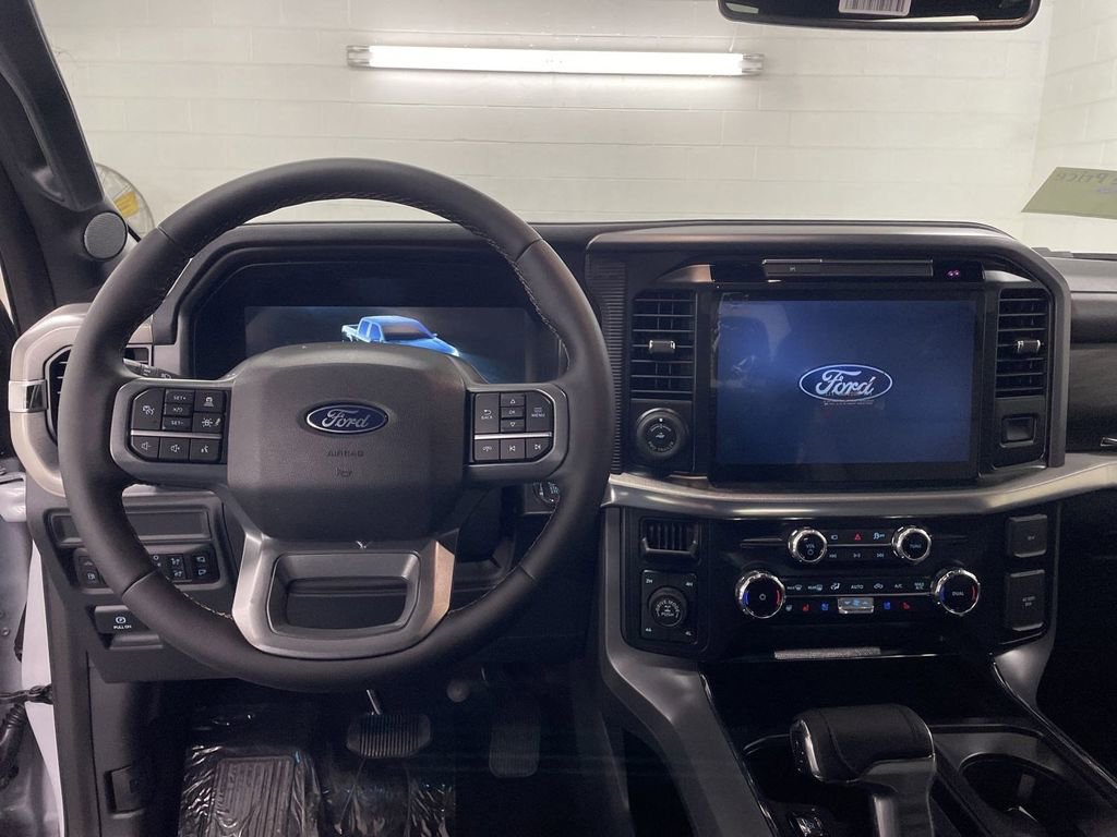 New 2025 Ford F150 Lariat w/ Equipment Group 502A High image 6