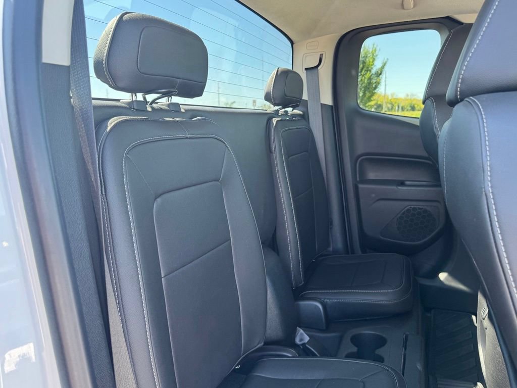 Used 2015 GMC Canyon SLT AWD/4WD image 27