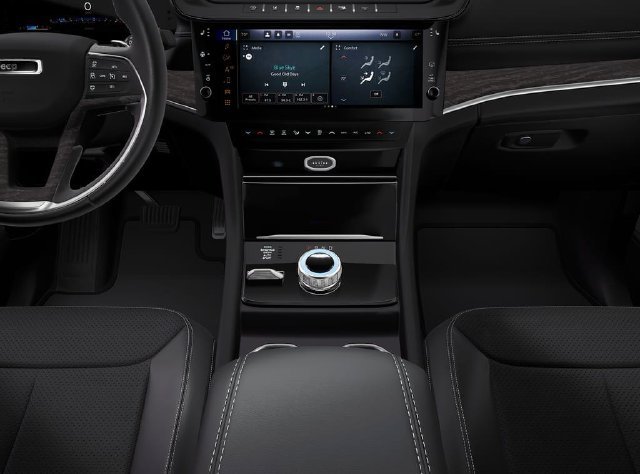 New 2027 Jeep Grand Cherokee Altitude AWD/4WD image 5