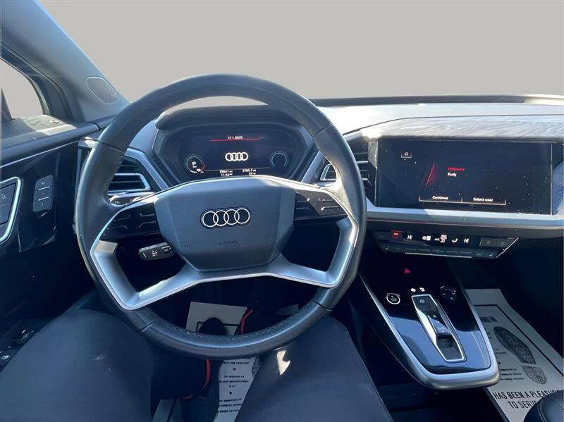 Used 2022 Audi Q4 e-tron Prestige image 14