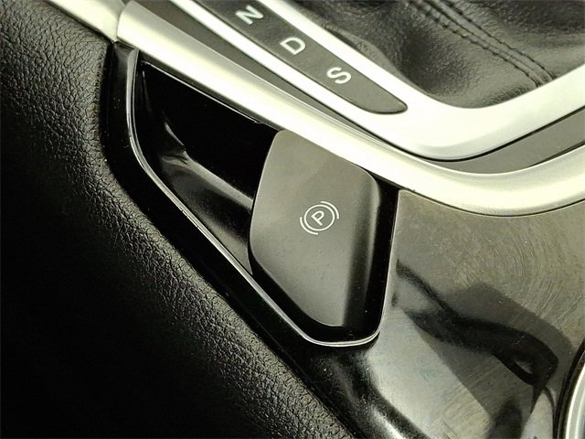 Used 2015 Ford Fusion SE image 22