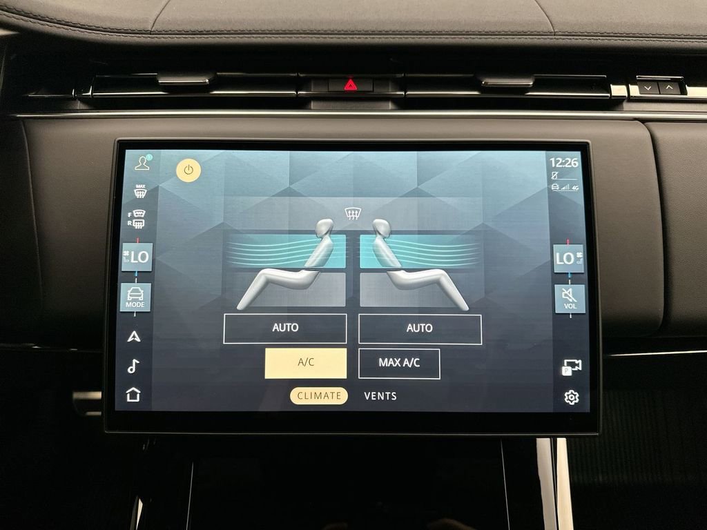 Certified 2024 Land Rover Range Rover Sport Dynamic SE image 25