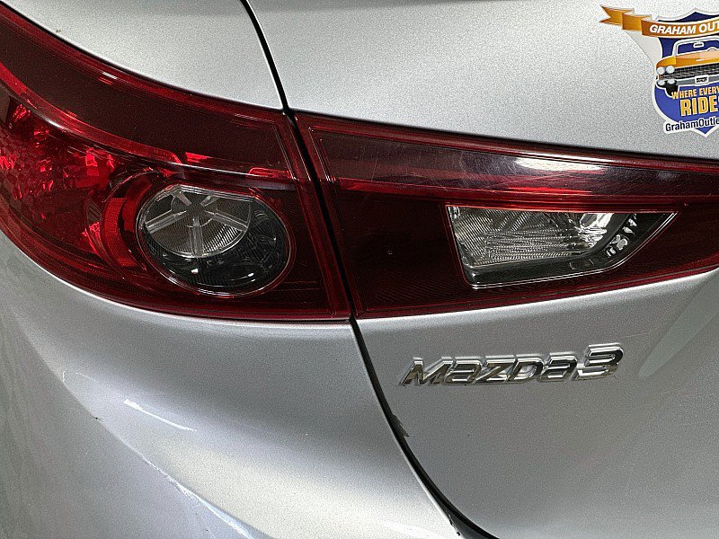 Used 2017 MAZDA MAZDA3 Touring FWD image 30