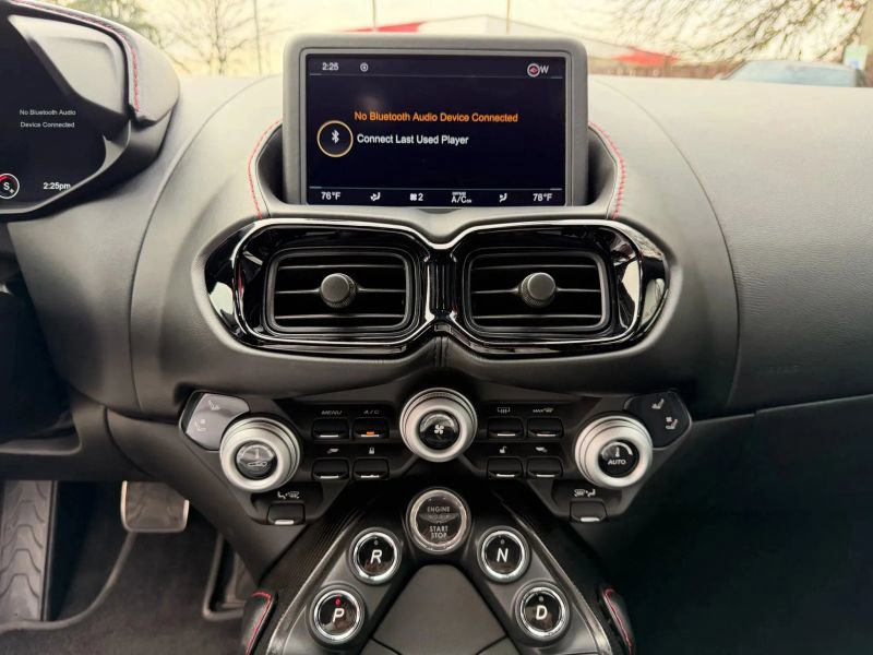 Used 2019 Aston Martin V8 Vantage Coupe image 16