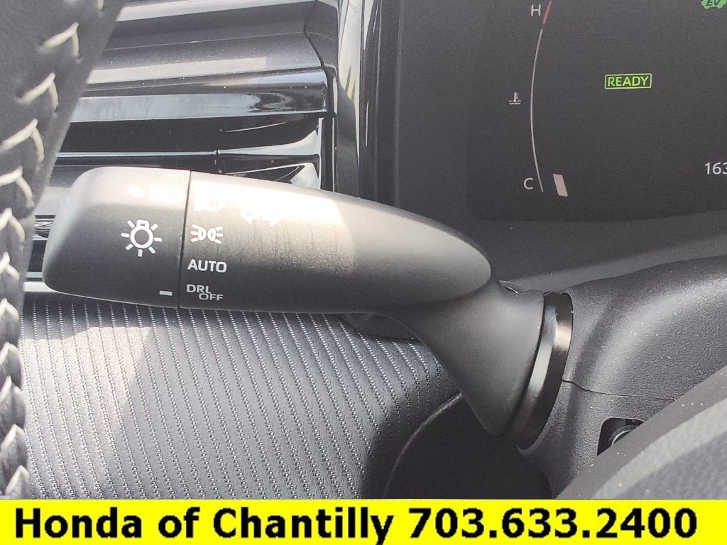 Used 2026 Toyota Camry SE FWD image 20