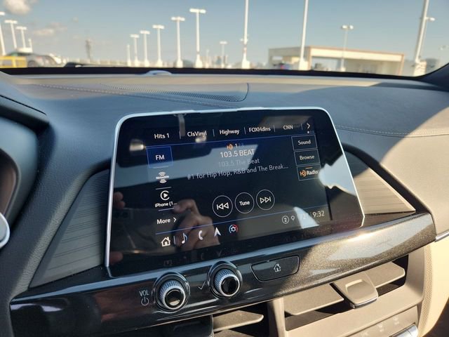 Used 2024 Cadillac CT4 Luxury w/ Sun And Sound Package image 16