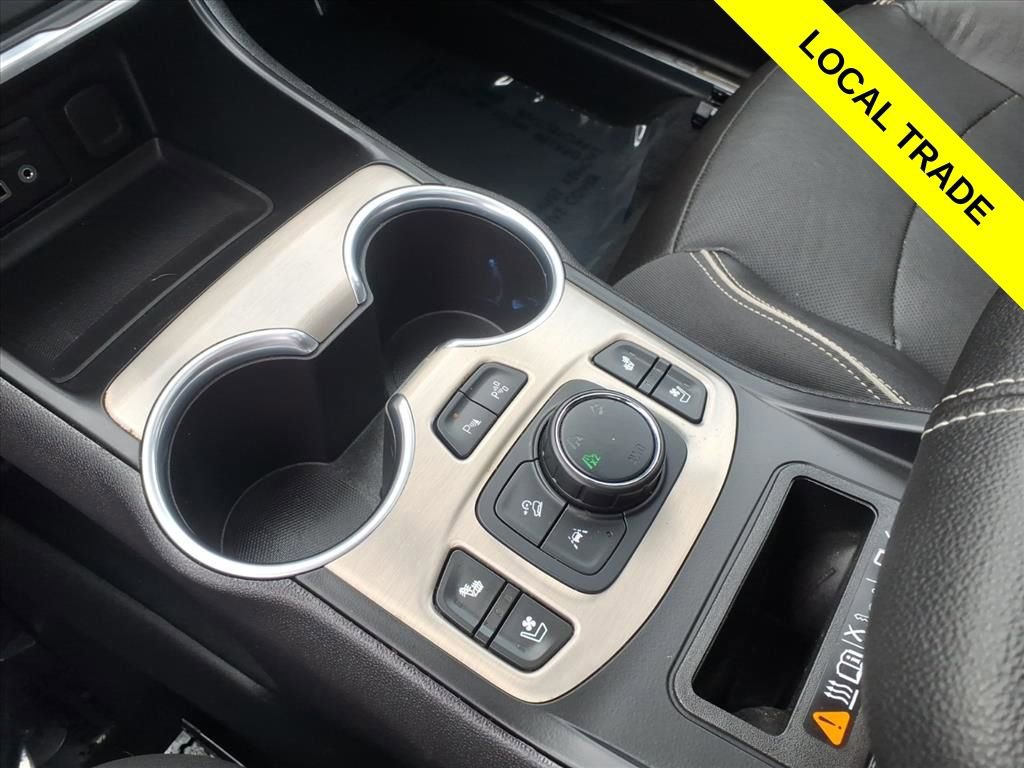 Used 2020 GMC Terrain Denali w/ Denali Premium Package image 16