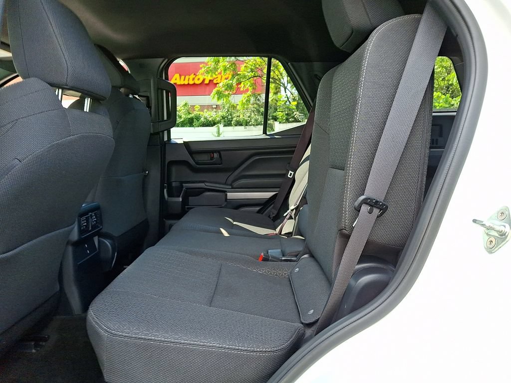 Certified 2025 Toyota 4Runner SR5 AWD/4WD image 10