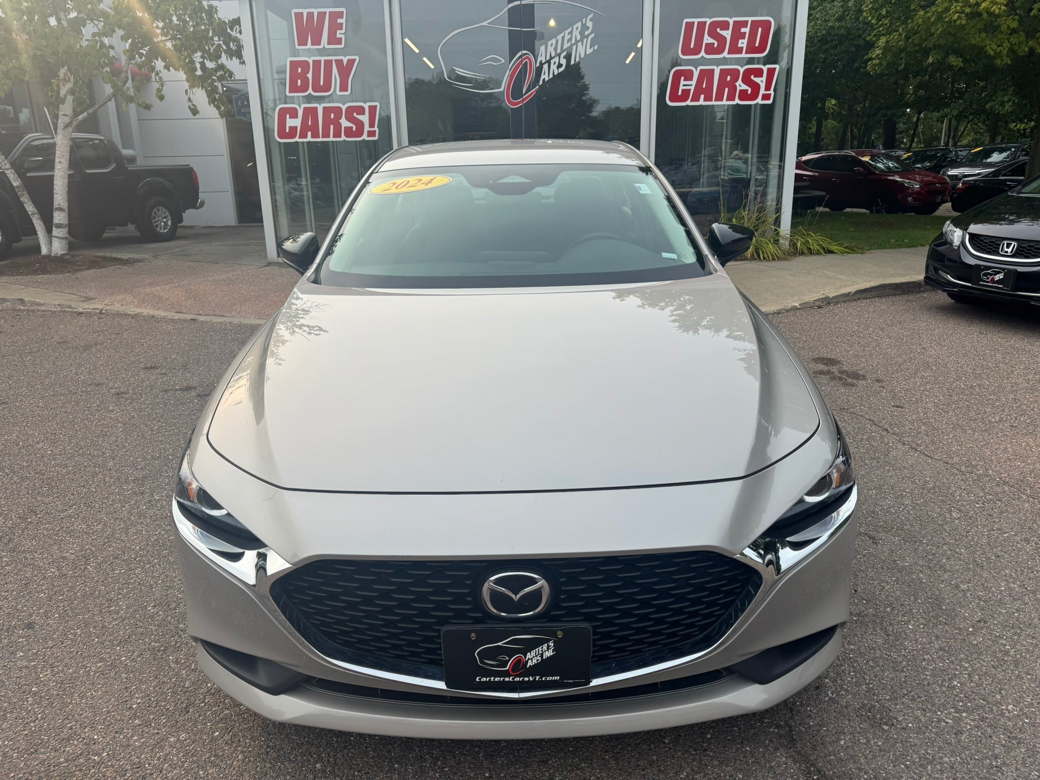 Used 2024 MAZDA MAZDA3 s FWD image 3