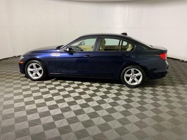 Used 2013 BMW 328i xDrive Sedan AWD/4WD image 12
