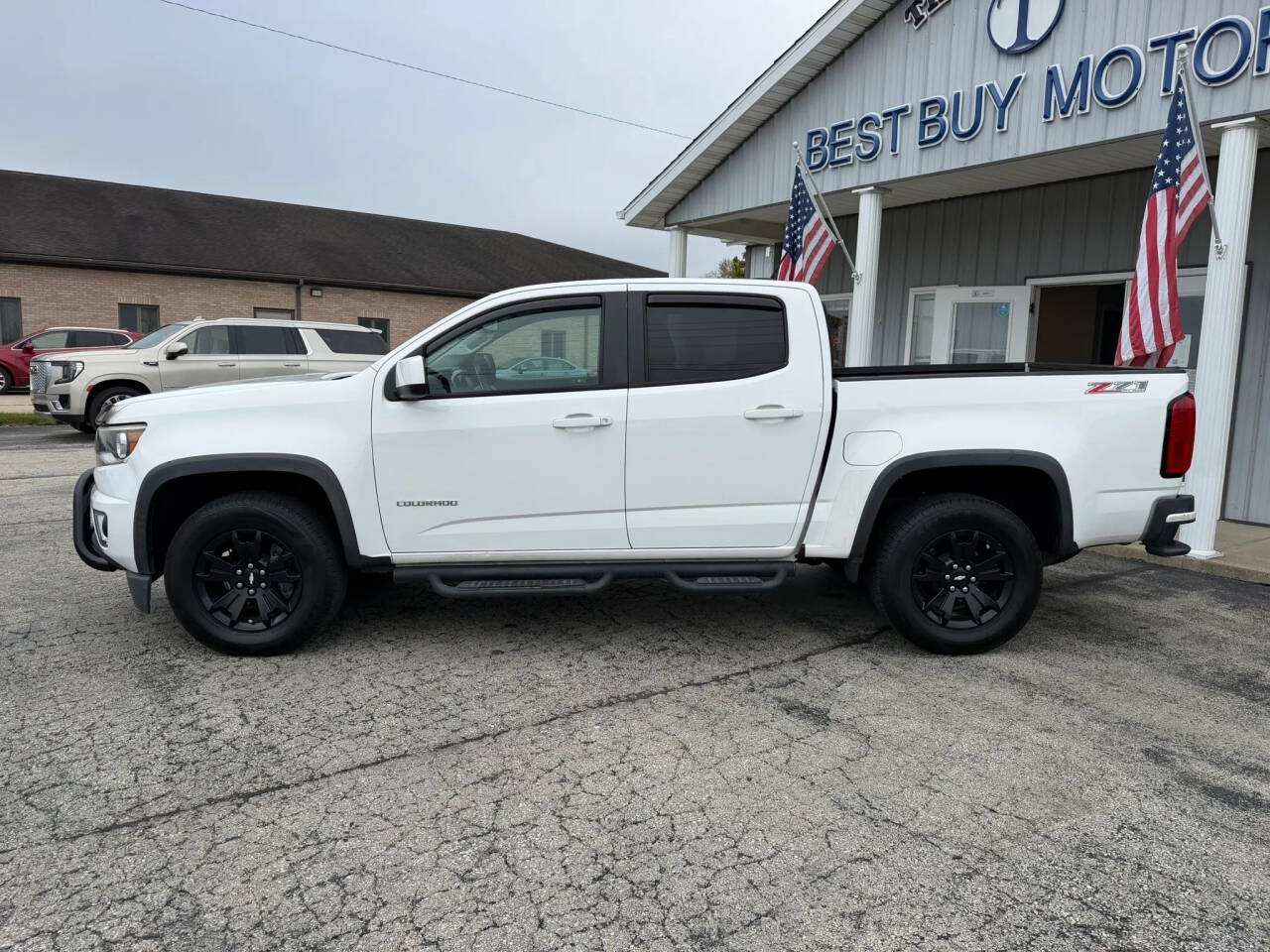 Used 2016 Chevrolet Colorado Z71 AWD/4WD image 2