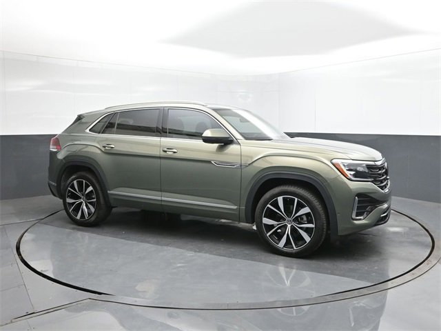 New 2025 Volkswagen Atlas Cross Sport SEL Premium R-Line image 17