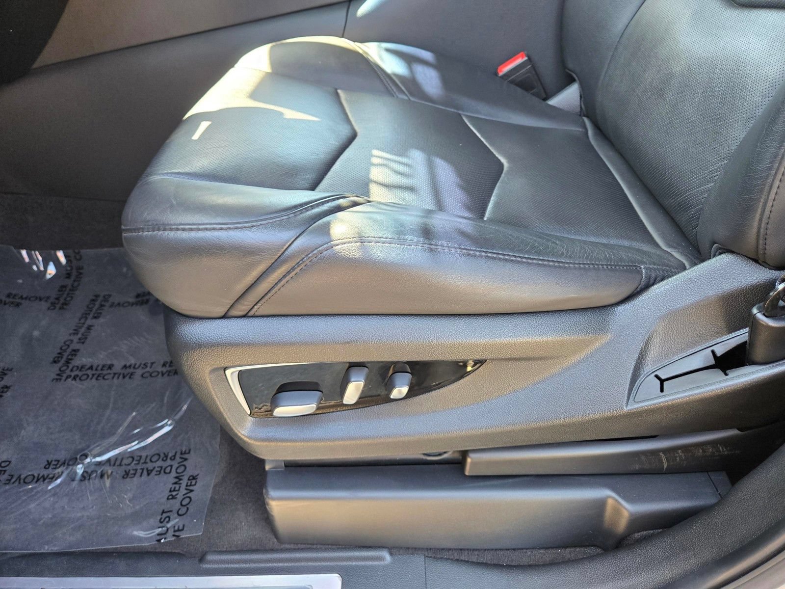 Used 2020 Cadillac Escalade Luxury RWD image 11