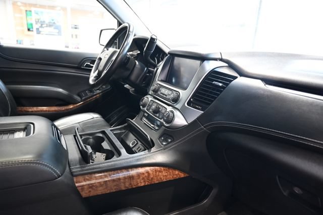 Used 2017 Chevrolet Suburban Premier AWD/4WD image 14