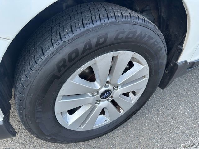 Used 2017 Subaru Outback 2.5i Premium image 19