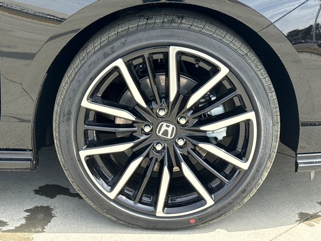 New 2026 Honda Accord Touring image 10
