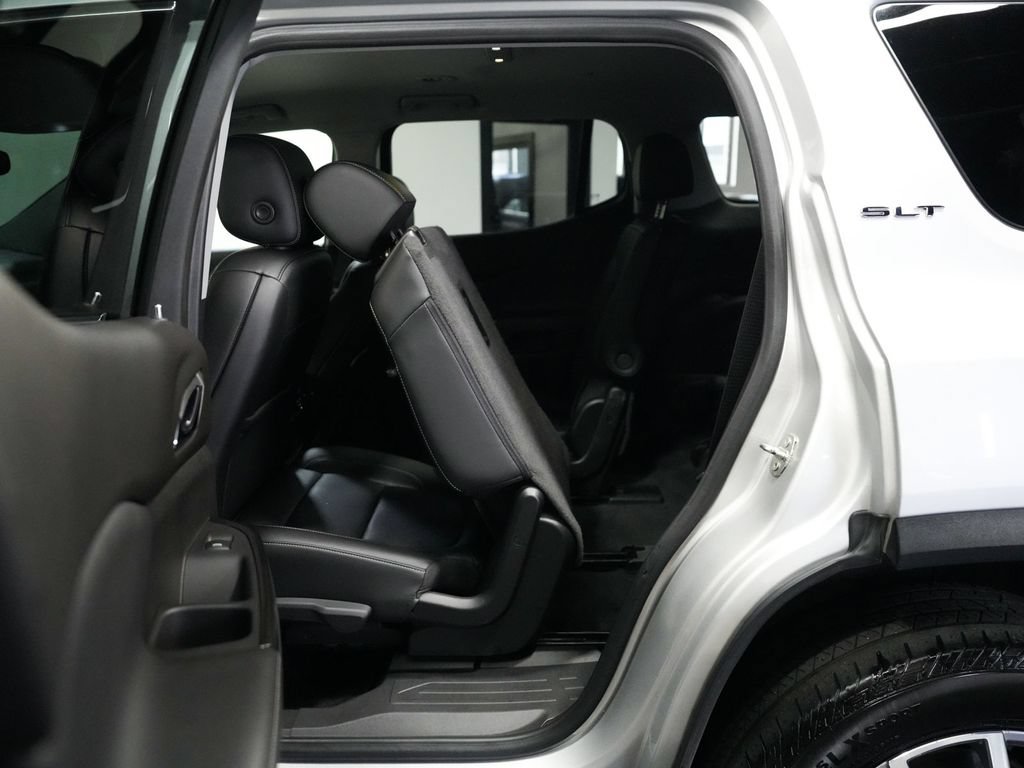 Used 2020 GMC Acadia SLT w/ Trailering Package AWD/4WD image 33