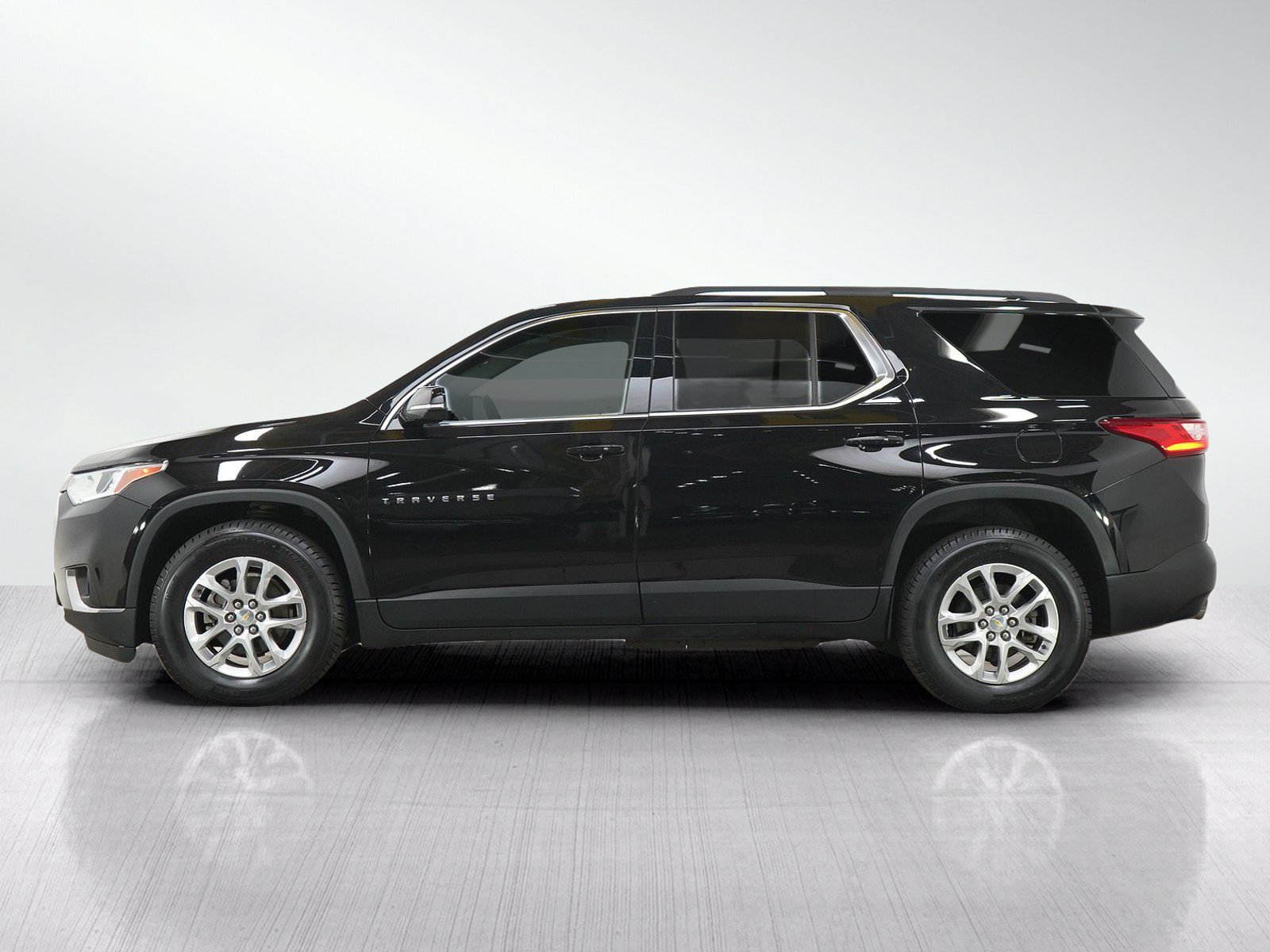 Used 2019 Chevrolet Traverse LT AWD/4WD image 2
