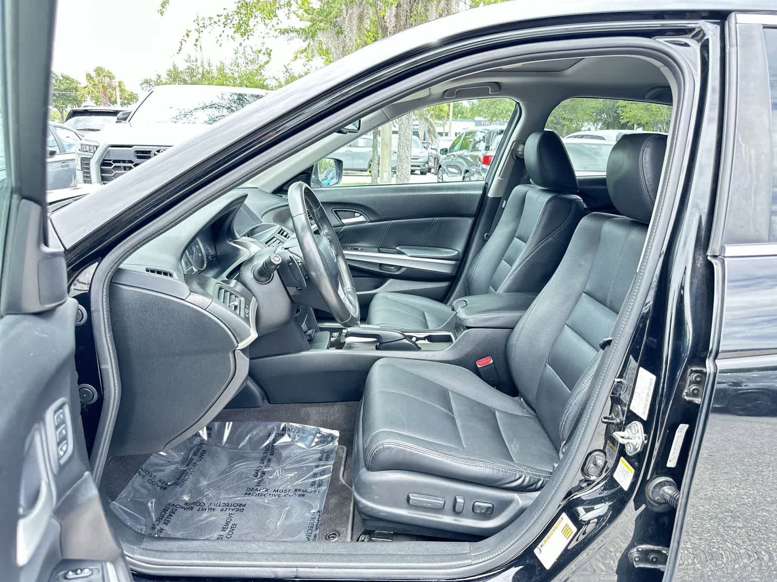 Used 2015 Honda Crosstour EX-L image 2