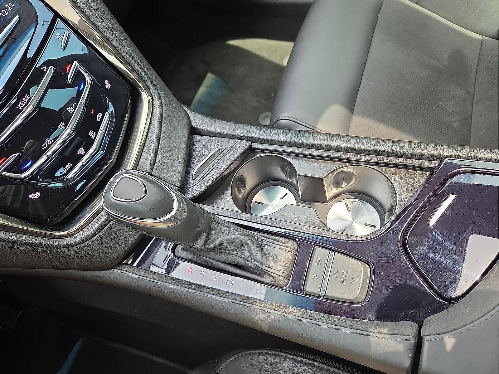 Certified 2018 Cadillac CTS V w/ Carbon Fiber Package RWD image 19