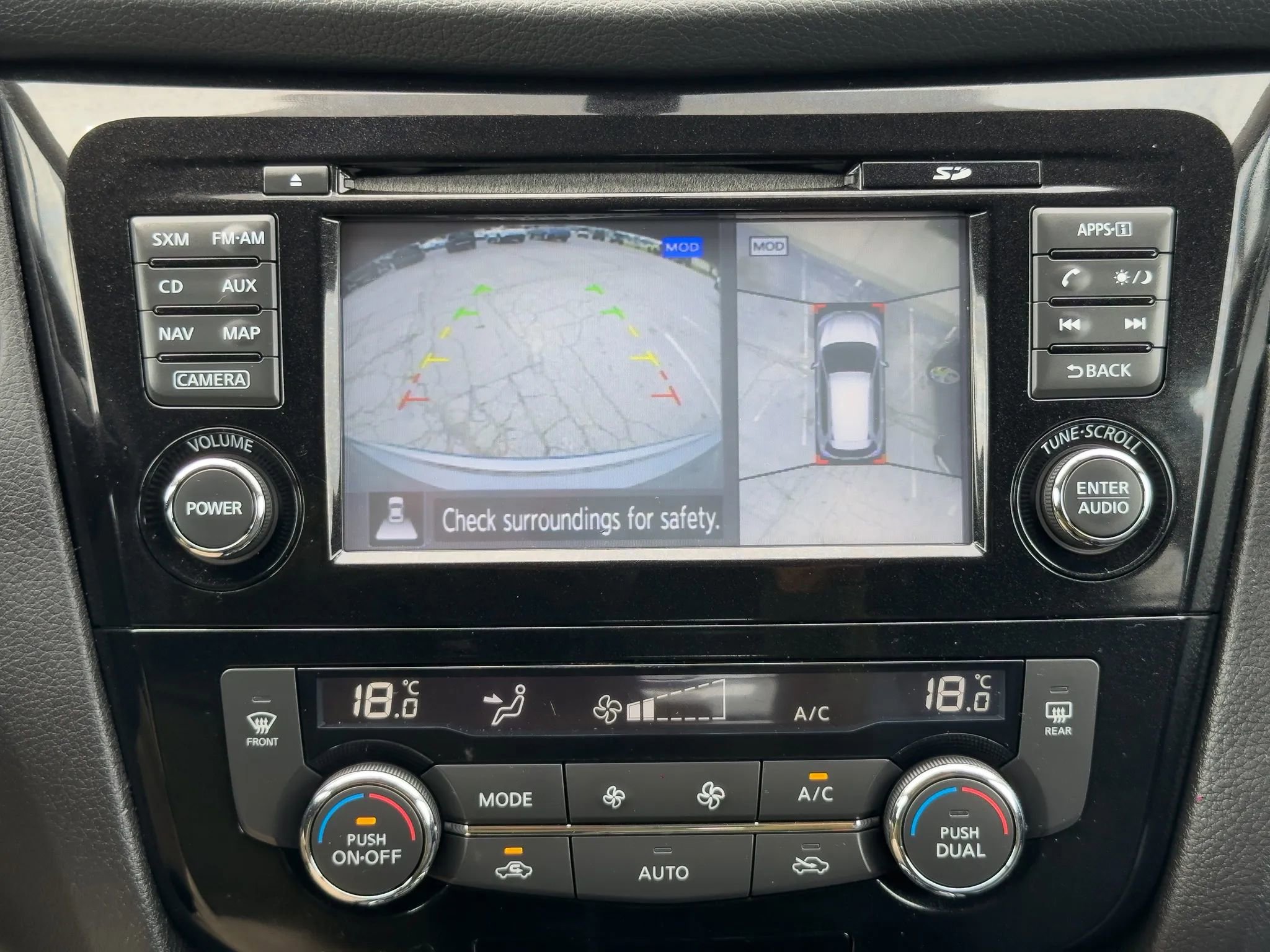 Used 2016 Nissan Rogue SV image 21