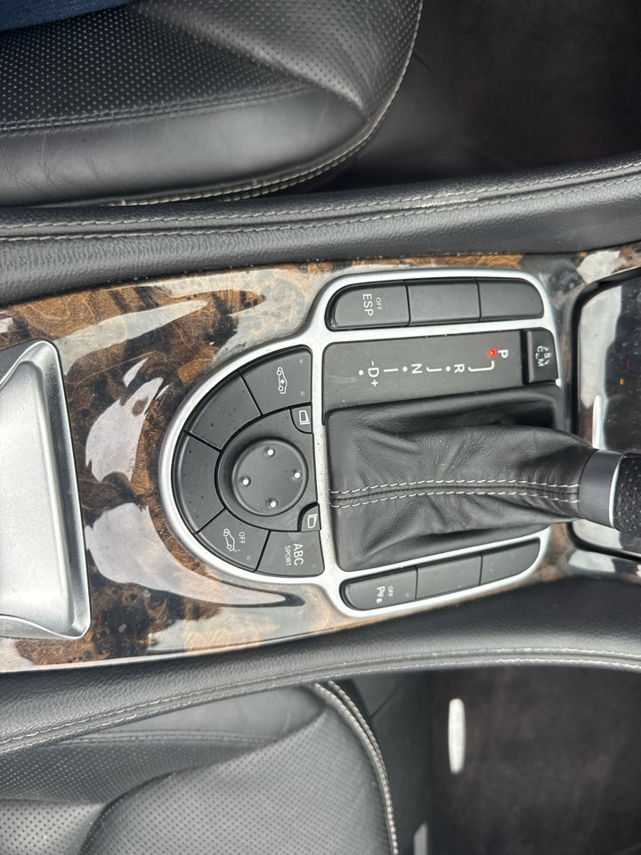 Used 2011 Mercedes-Benz SL 550 image 20